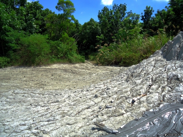 2012-7-10高雄燕巢惡地形絕地逢生險象之旅