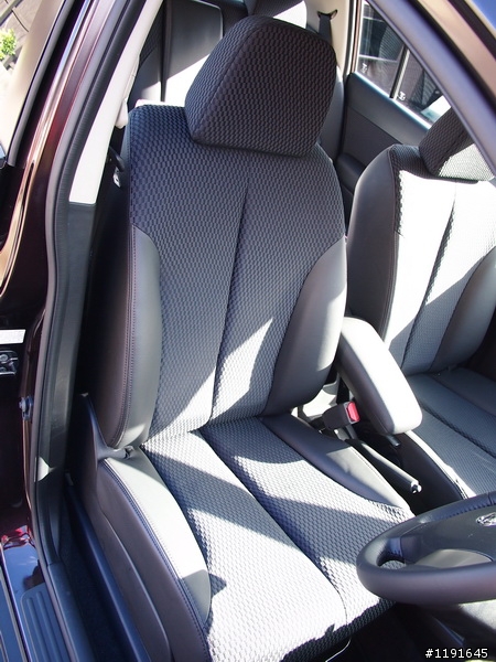 [新車開箱] Nissan Tiida 我的巧克力踢打!!