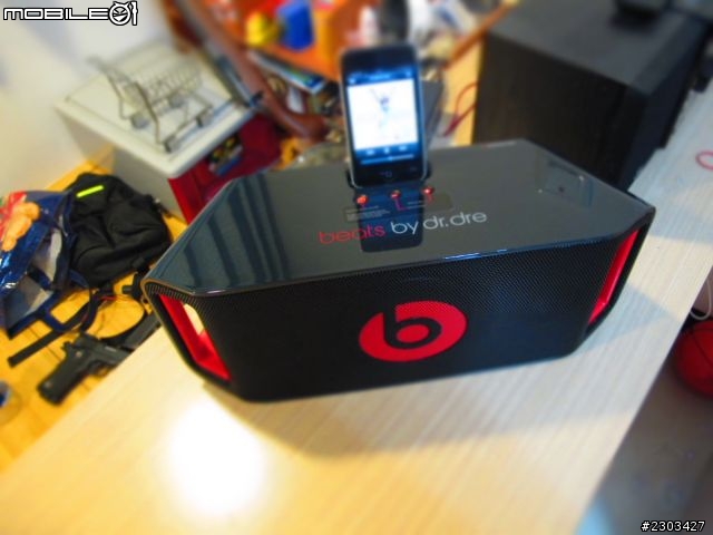 [Beats極品開箱] Beatbox Protable之台灣沒進的高階行動音響 [圖多 順序不正式請包含]