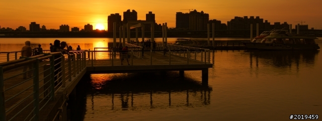 夕陽無限好~ 來蓋棟美麗的黃昏大樓吧!
