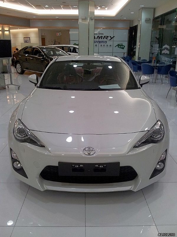 86 白色實車照 超帥