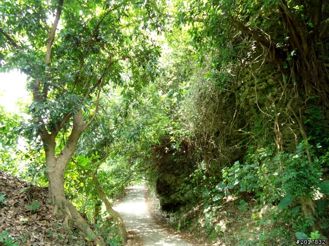 2012-7-10高雄燕巢惡地形絕地逢生險象之旅