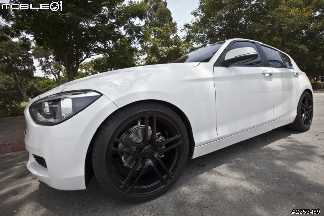 BMW F20 小小開箱文(7/17小小改裝 KW V3 避震器)