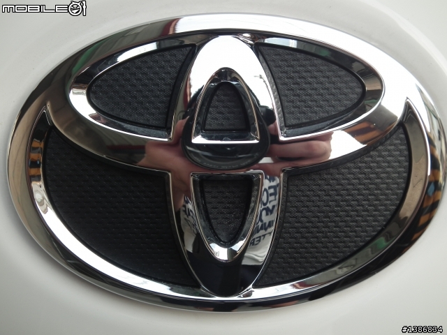 2012 Toyota WISH J-Hi開箱 !(照片以補上)