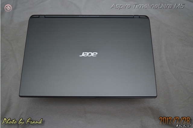 [開箱] 輕薄大螢幕 Acer Aspire Timeline Ultrabooks M5 - 581TG