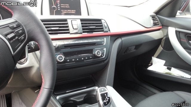 開箱2  BMW  F30  320i SPORT 白   圖多