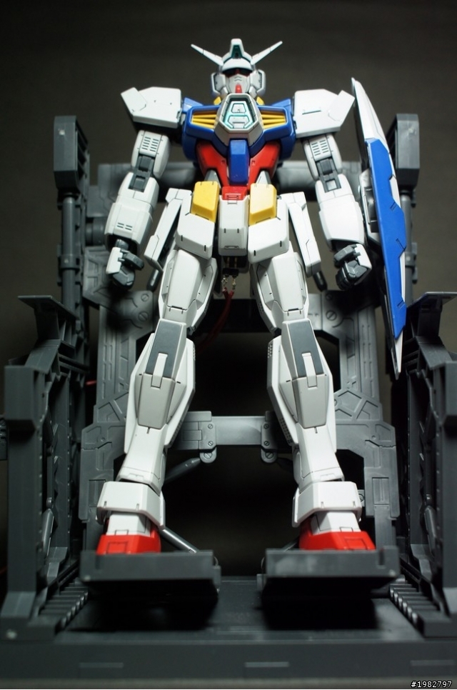 [ 鋼彈模型 ]MG AGE-1 腦部挖空LED置入手術
