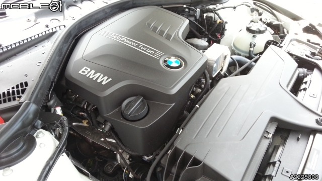 開箱2  BMW  F30  320i SPORT 白   圖多