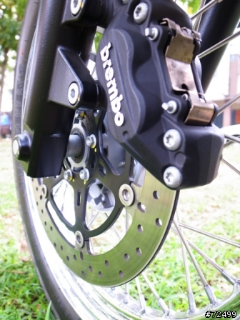 [開箱] (7/29更新) 就是愛復古風!! Moto Guzzi V7 Classic 圖多見諒!