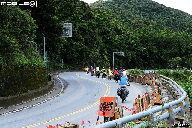 【給Luxgen車主tcwin大大祝福】等待、捉猴、狗仔、相見、美景、美酒，祝福tcwin大大新疆發展順利！
