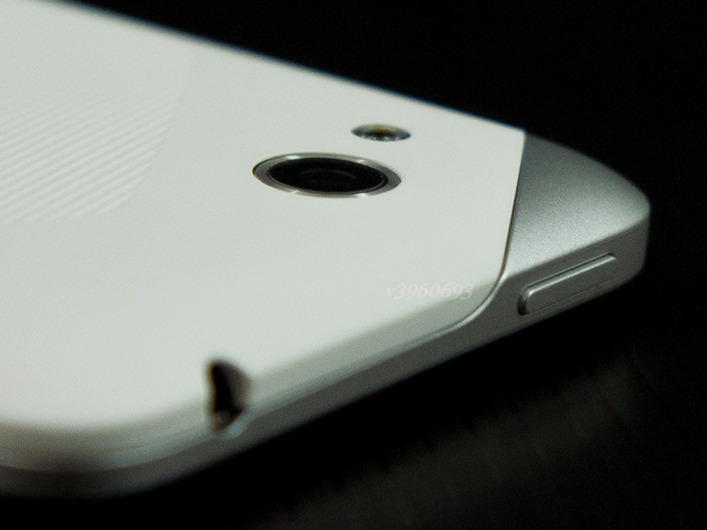 [開箱分享] HTC Desire VC 雙模雙待 (CDMA+GSM)