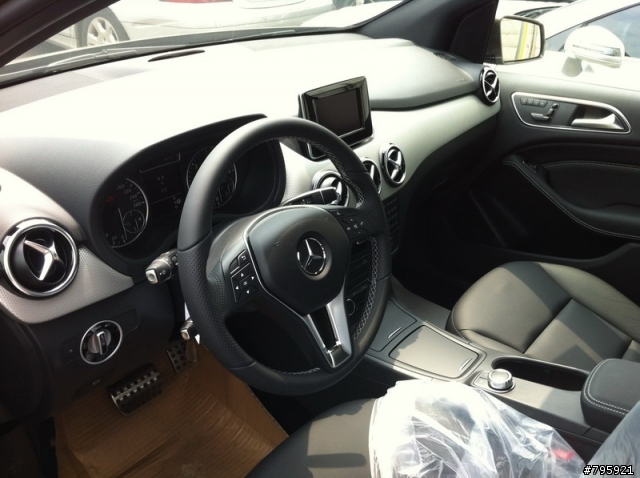 瞧見 B200CDI~