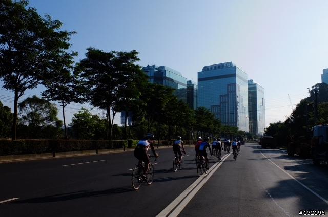 [練車] 北台灣黃金瀑布，晒的很開心的夏日推薦行程