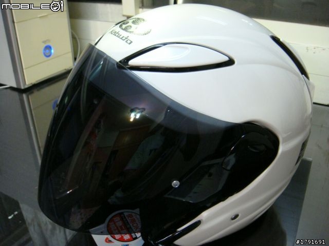 [開箱] 質感與實用3/4再進化– 全新OGK AVAND-II 素白