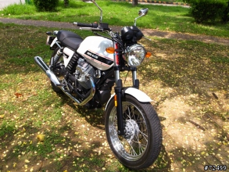 [開箱] (7/29更新) 就是愛復古風!! Moto Guzzi V7 Classic 圖多見諒!