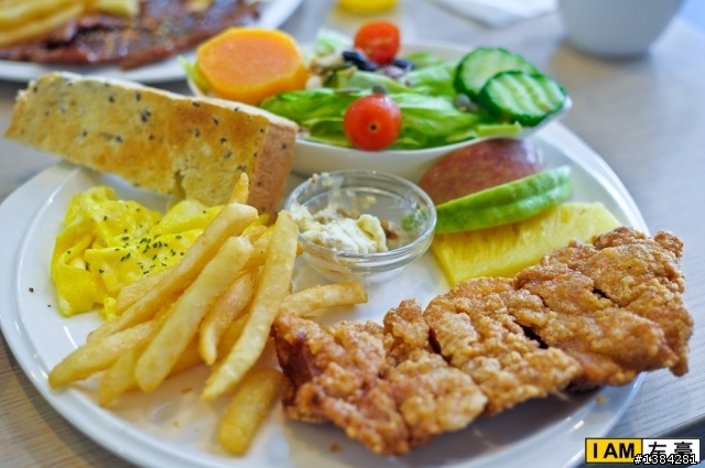 [食記] Wake up cafe (濰克早午餐)  美式早餐 !