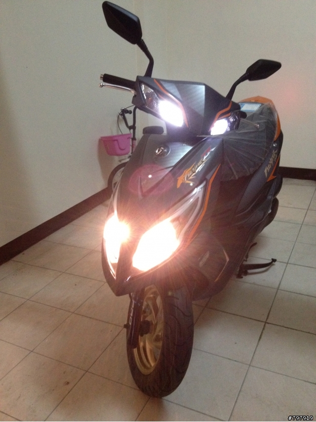 小弟的第一任小老婆:SYM New Fighter ZR 特仕版 開箱
