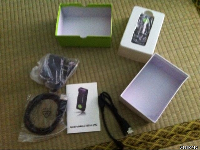 開箱～MK802 麻雀雖小但五臟俱全的迷你Android電腦