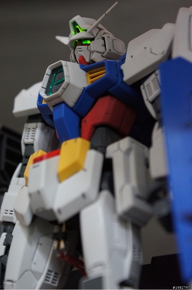 [ 鋼彈模型 ]MG AGE-1 腦部挖空LED置入手術
