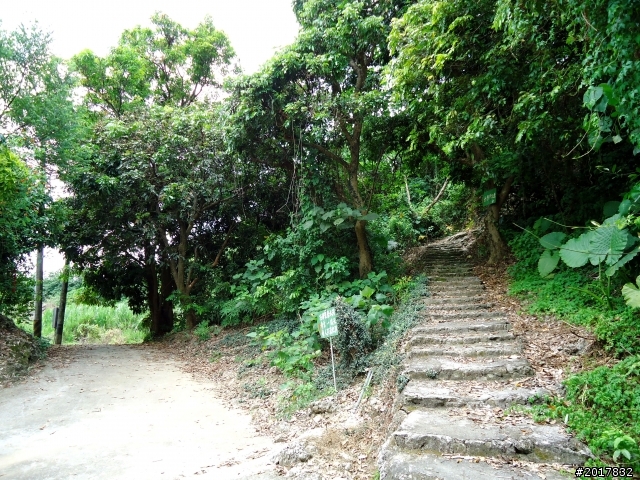 2012-7-10高雄燕巢惡地形絕地逢生險象之旅