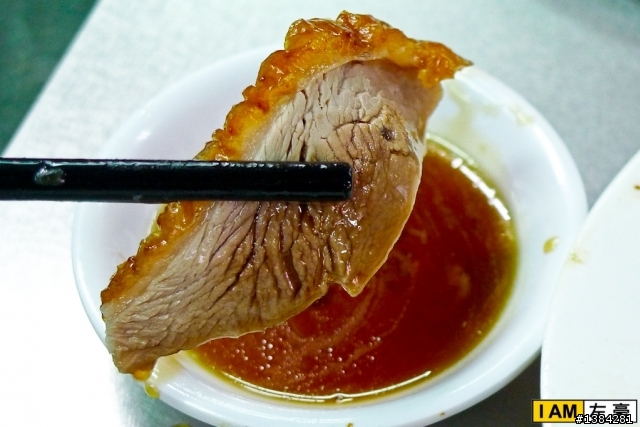 [食記] 仁武。橋邊鵝肉店 (鵝油香蔥外銷海外!)