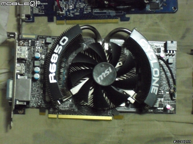 (開箱)ASUS 9800GT((9600GSO保固內無痛升級 已更新))