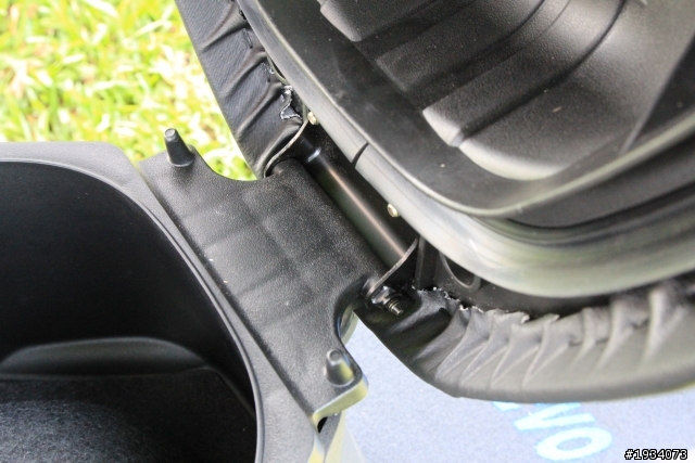 [開箱] 很搞剛的SYM GT125 EVO開箱分享