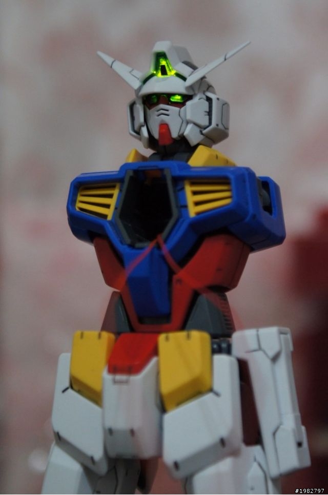 [ 鋼彈模型 ]MG AGE-1 腦部挖空LED置入手術