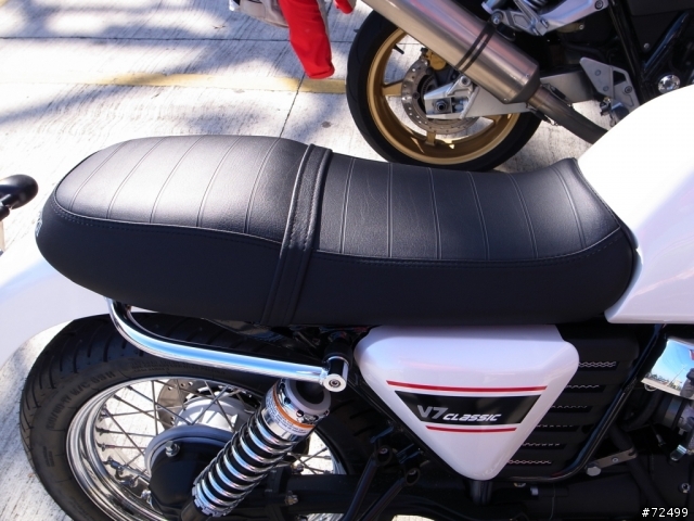 [開箱] (7/29更新) 就是愛復古風!! Moto Guzzi V7 Classic 圖多見諒!