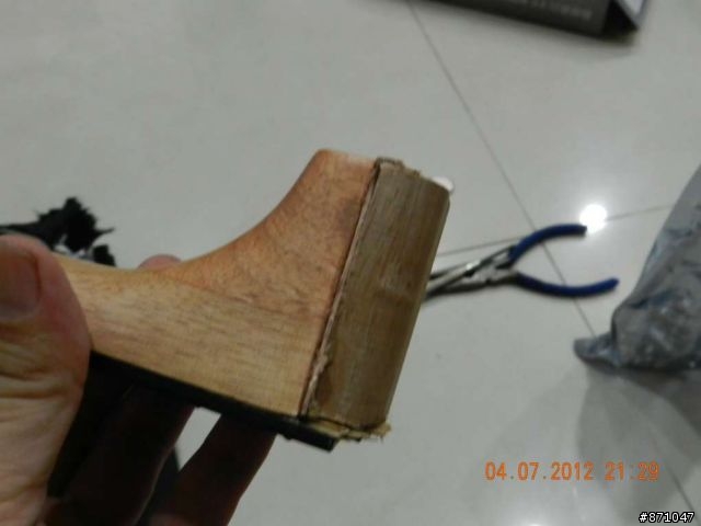 琴(烏克麗麗)是很脆弱地