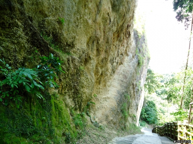 2012-7-10高雄燕巢惡地形絕地逢生險象之旅
