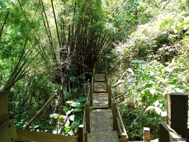 2012-7-10高雄燕巢惡地形絕地逢生險象之旅