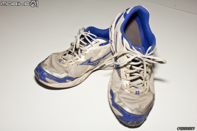 昨天剛入手的Adizero tempo 5 wide