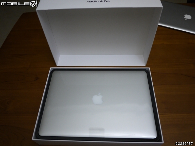[更新]台灣在地發表的港版Retina MacBook Pro開箱