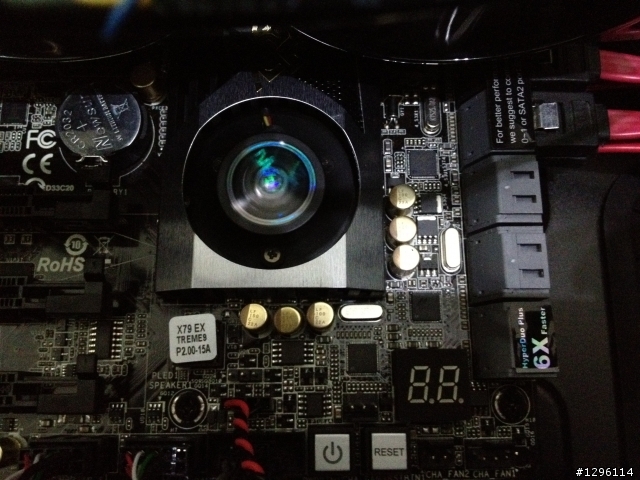 [開箱圖多]三年之後酷媽COSMOS II I7 3820與海盜船H100水冷的享受...