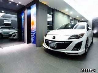 「分享」亮面黑車頂&熏黑燈膜