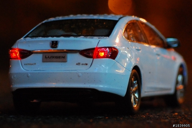 Luxgen 5 sedan 1:18 開箱  (第一次開箱...)