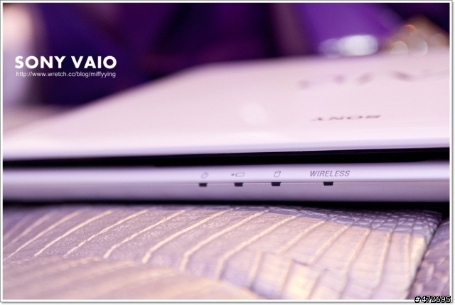SONY VAIO E系列:純白迷人的SVE11116