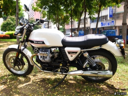 [開箱] (7/29更新) 就是愛復古風!! Moto Guzzi V7 Classic 圖多見諒!
