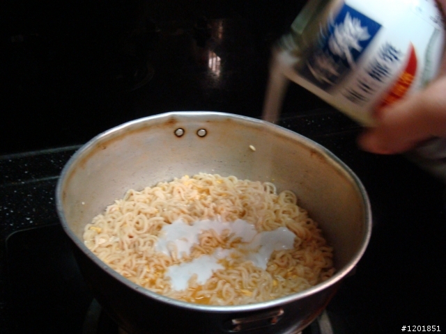 KOKA泰式酸辣湯麵