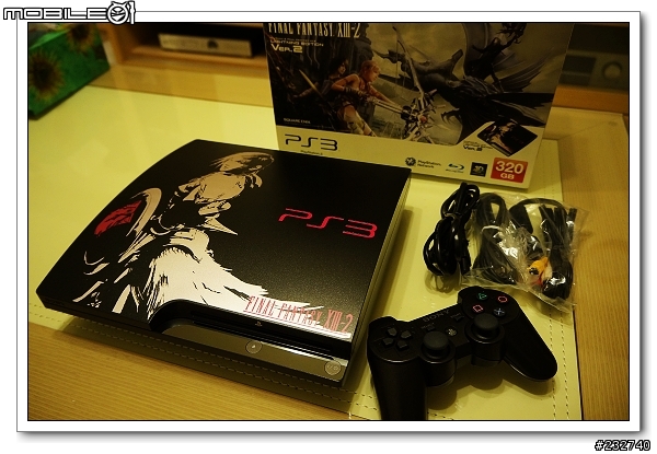 [開箱] 胖的不去、瘦的不來～FF XIII-2同捆機開箱