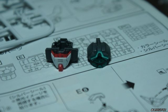 [ 鋼彈模型 ]MG AGE-1 腦部挖空LED置入手術