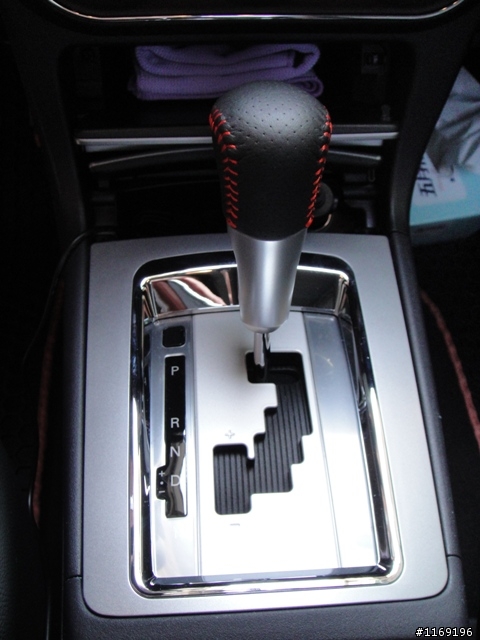 [分享] 小白鯊LANCER iO小開箱
