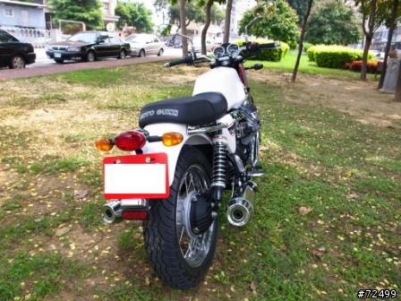 [開箱] (7/29更新) 就是愛復古風!! Moto Guzzi V7 Classic 圖多見諒!