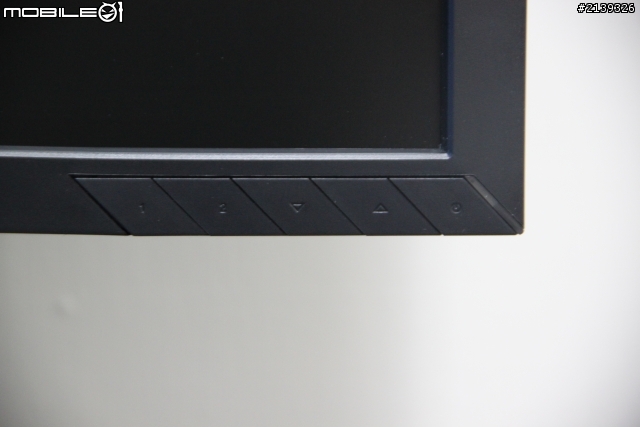 ﹝開箱﹞ViewSonic VA2251-LED方便的拼接螢幕入手