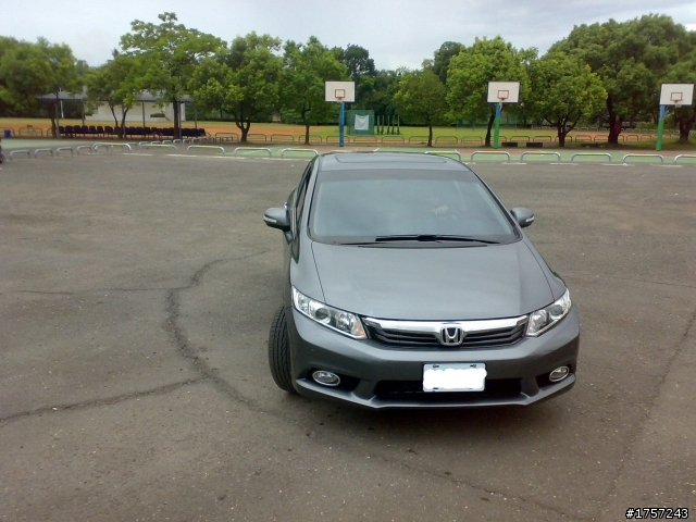 遲來的Civic 9 1.8VTI-s黑鈦銀