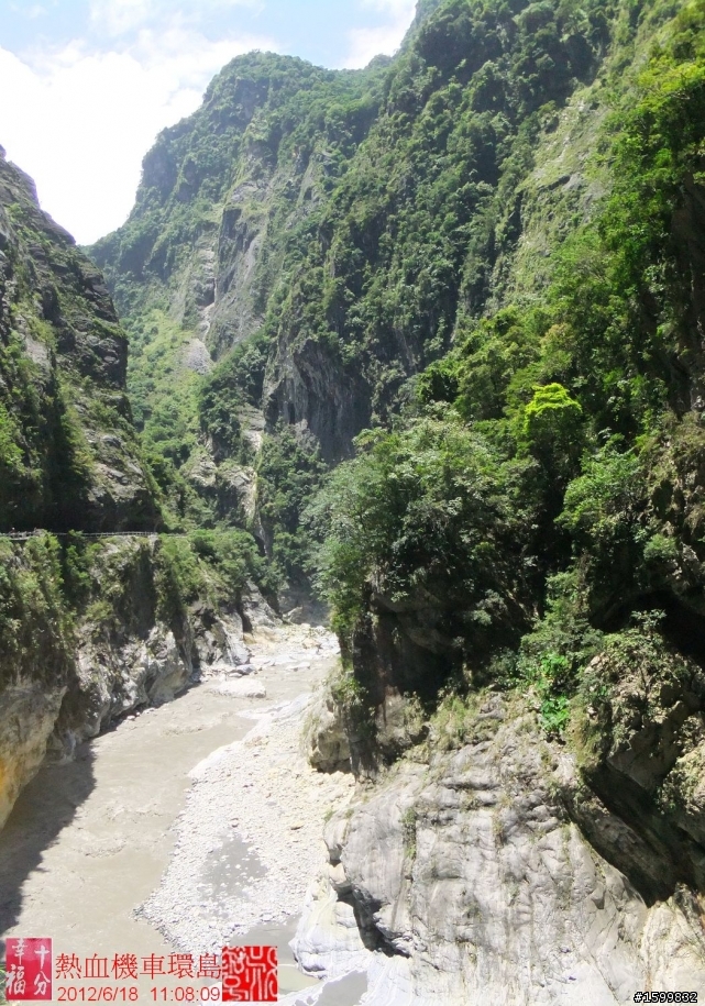 風~雨~晴~陰~五天四夜~2人1車環島去