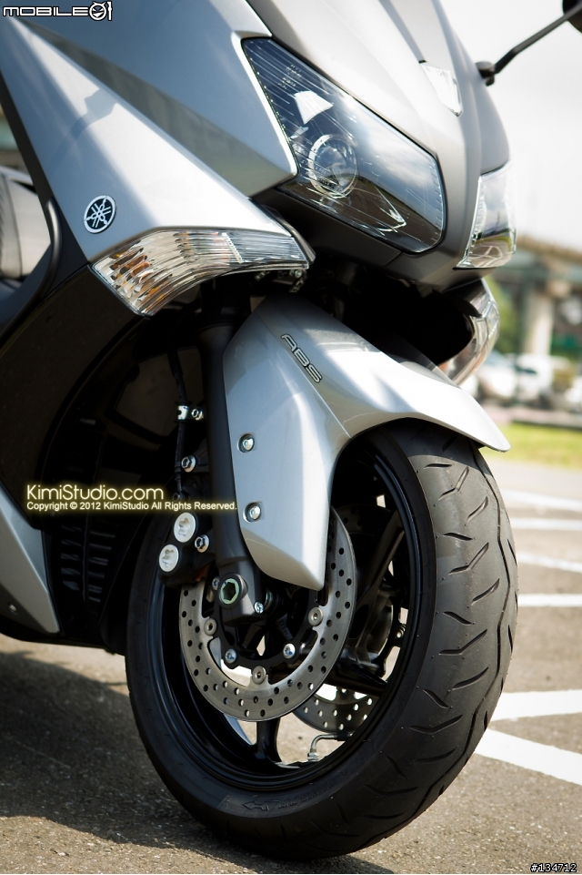 2012 Yamaha T-MAX 530（科技銀）開箱！
