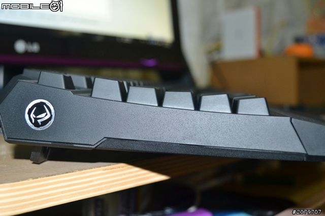GIGABYTE Aivia Osmium  機械鍵盤入 (不專業開箱文）