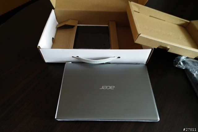 acer 11.6"小筆電 V5-171 開箱-7/27更新螢幕出問題!